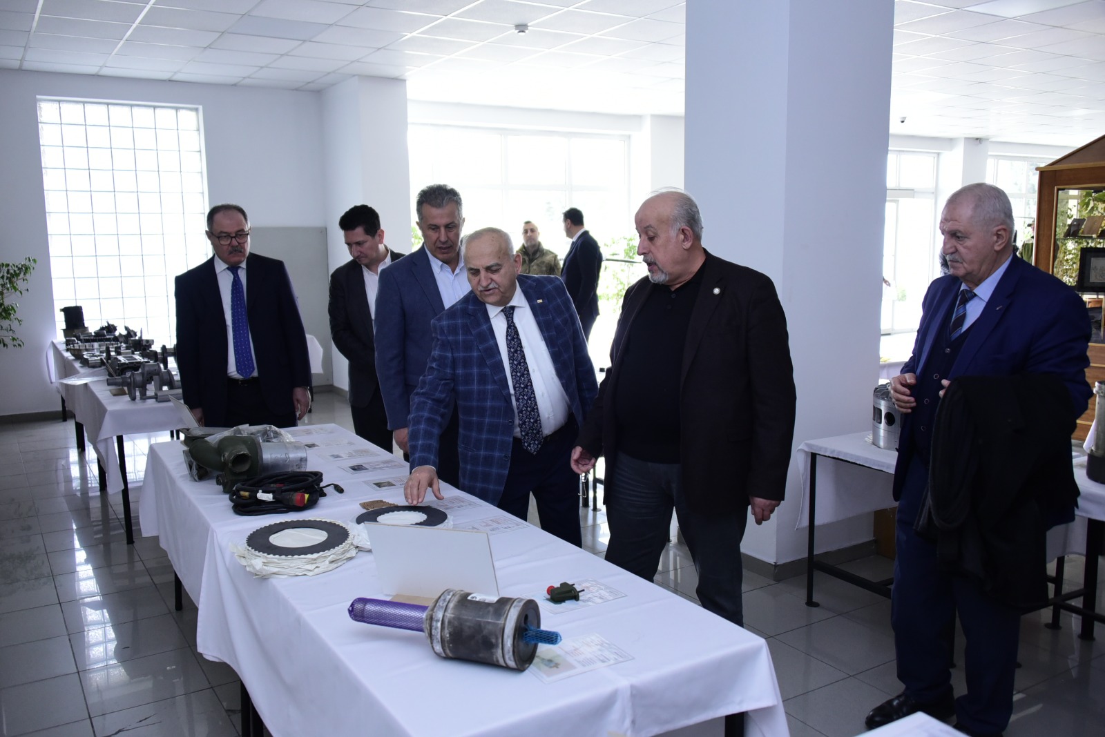 Milli Savunma Bakanlığı 5’inci Ana Bakım Fabrika Müdürlüğünü Ziyareti