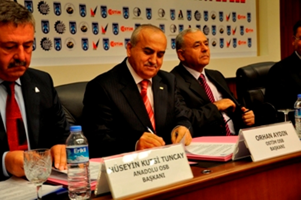 Ankara Büyükşehir Belediyesi ile OSB'ler arasında İşbirliği Protokolü İmzalandı.