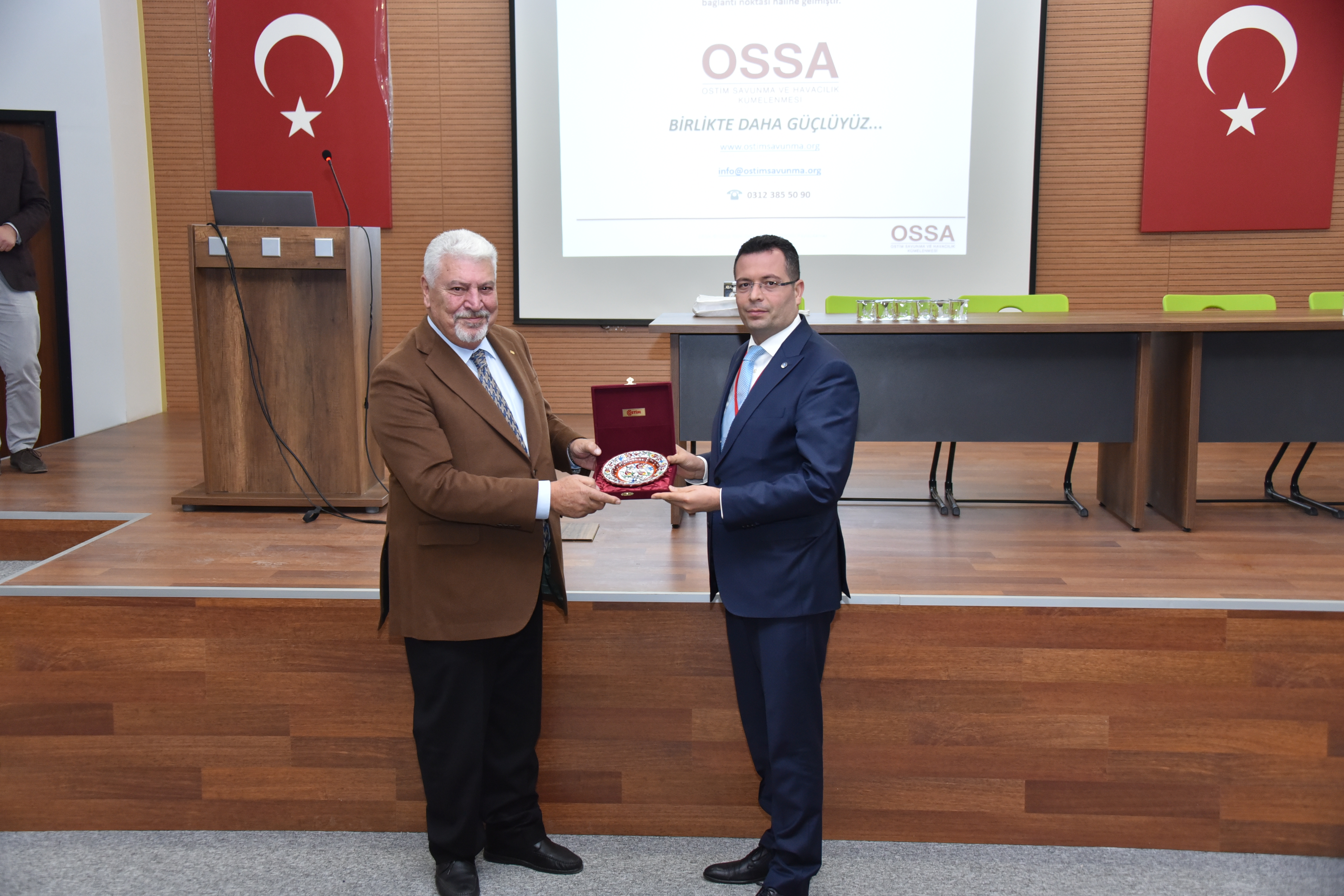 Gaziantep Sanayi Odası ile Birlikte İpekyolu Kalkınma Ajansı ve Gaziantepli Sanayicilerimiz OSSA'yı Ziyaret Etti