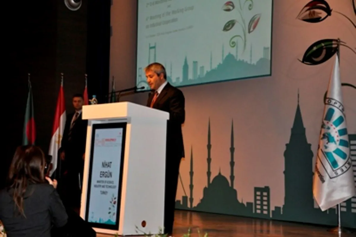 D-8 2. Sanayi Bakanları Zirvesi İstanbul'da gerçekleştirildi